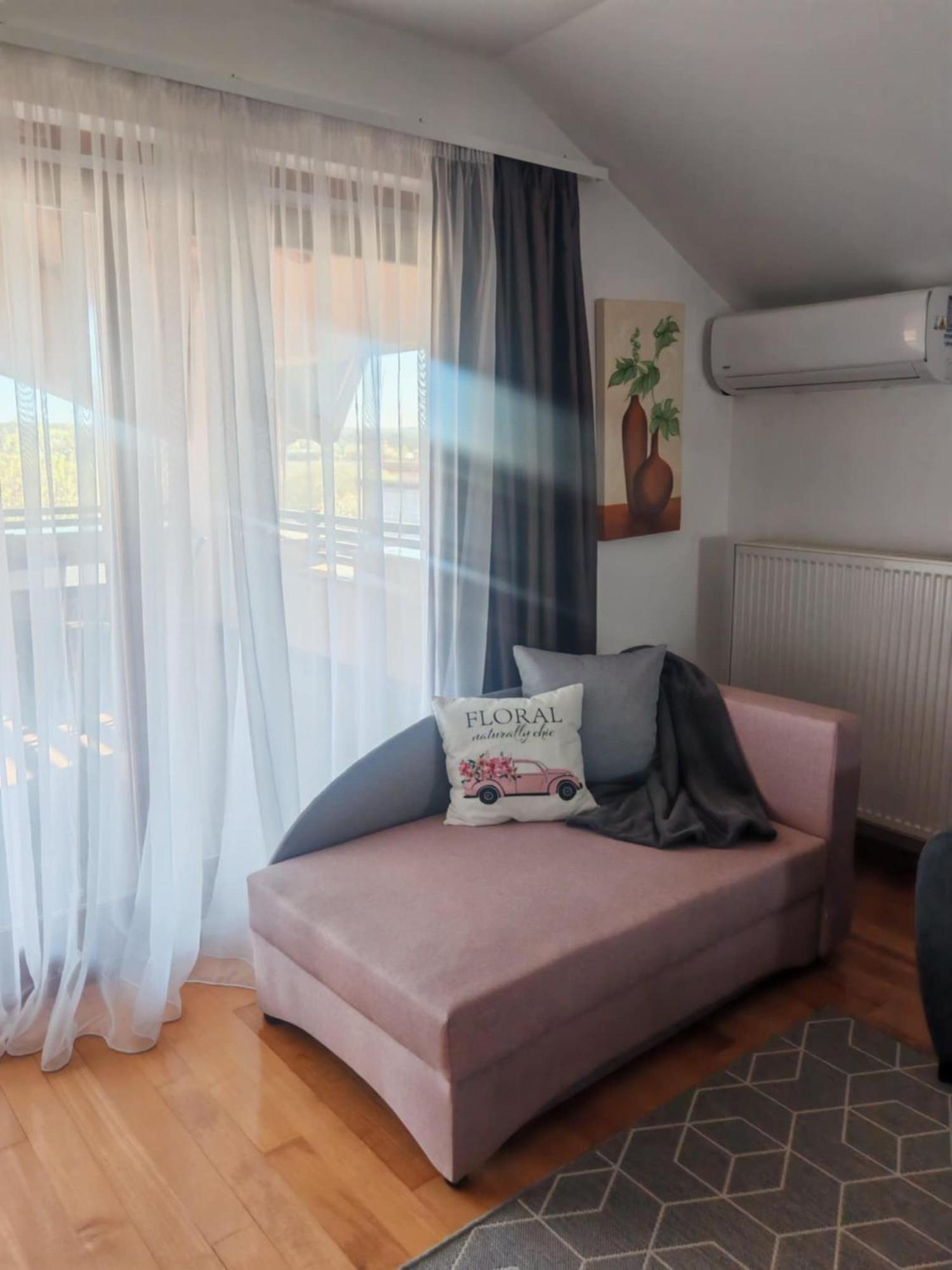 Apartman Kristian Zagreb Airport Velika Gorica Dış mekan fotoğraf